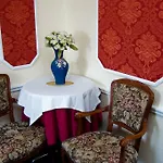 Hotel Velicky Zamocek