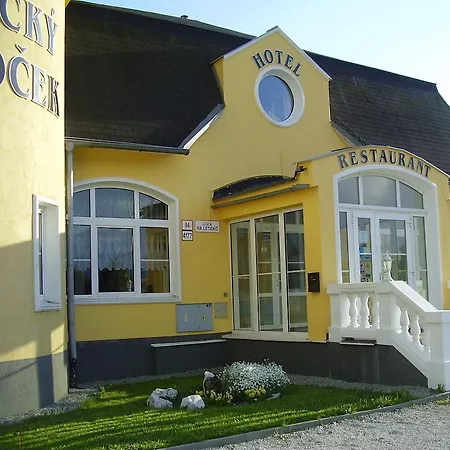 Hotel Velicky Zamocek