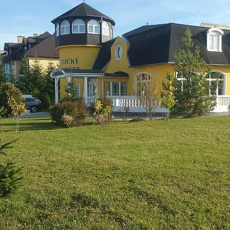 Ubytovanie Poprad Velicky Zamocek Hotel 2*
